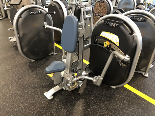 Силовой тренажер баттефляй / задние дельты HOIST CL-3309 Club Line грузоблочный