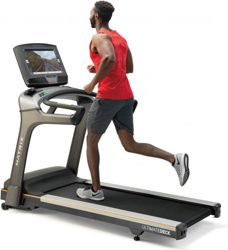 Беговая дорожка Matrix T70XUR с HD-дисплеем 22 дюйма