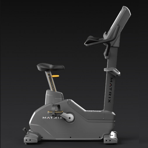 Вертикальный велотренажер Matrix Endurance. Консоль Touch