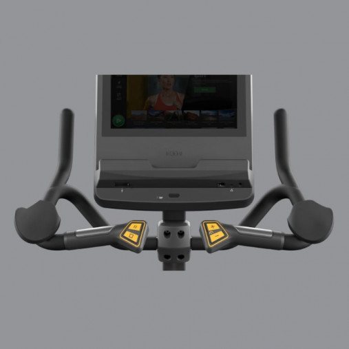 Вертикальный велотренажер Matrix Endurance. Консоль LED